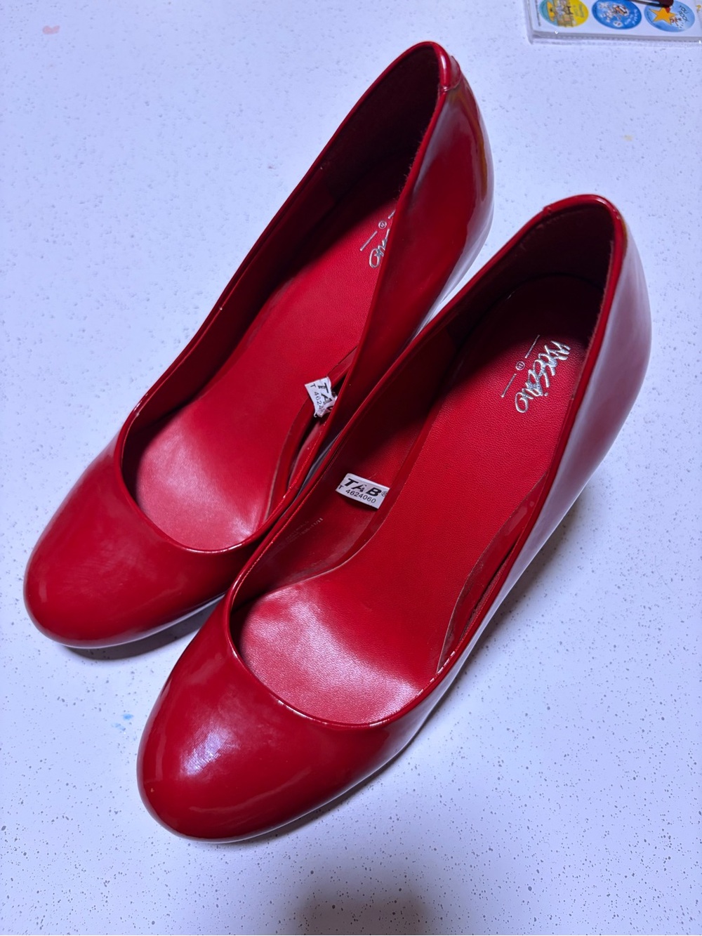 Red high heels sz 7